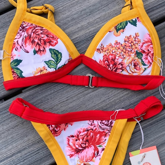 MAAJI x Revolve Set - Hyacinth Bikini Top & Lolita Cheeky High Leg Bottom - S - Picture 14 of 16